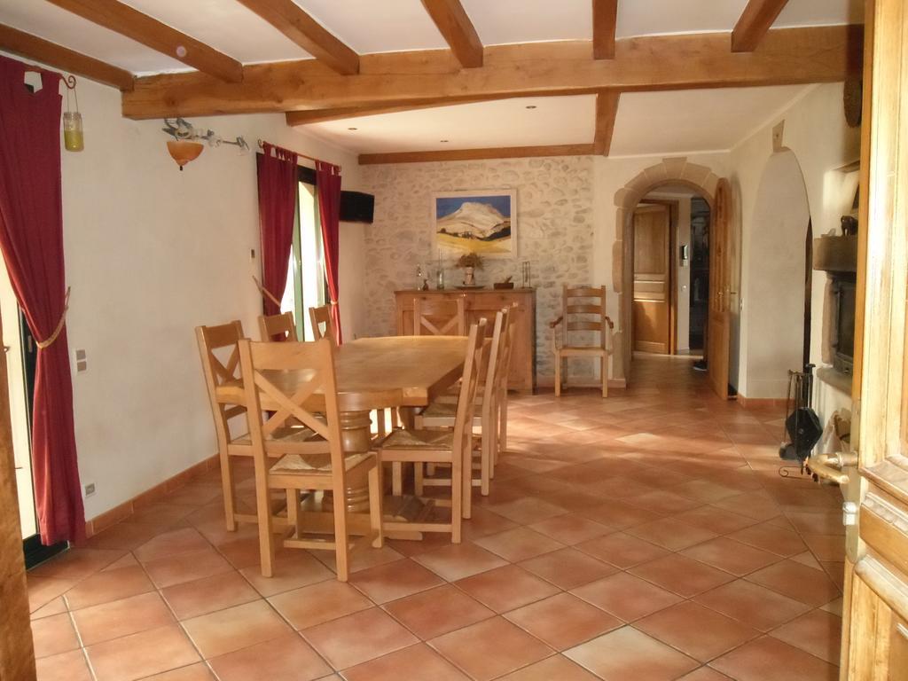 Maison De Campagne Vaison-la-Romaine Room photo